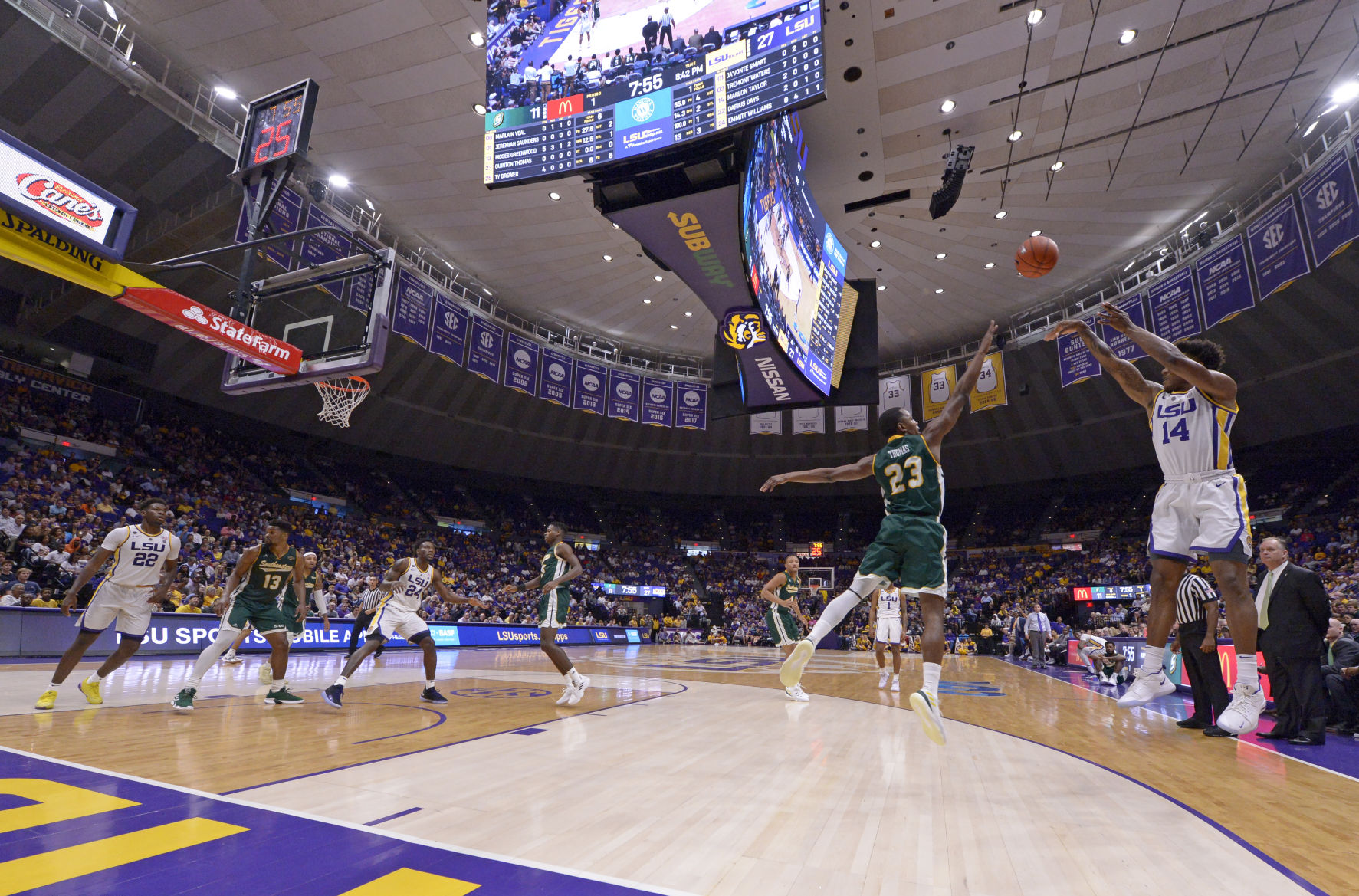 lsumensbasketball.110718_HS_788